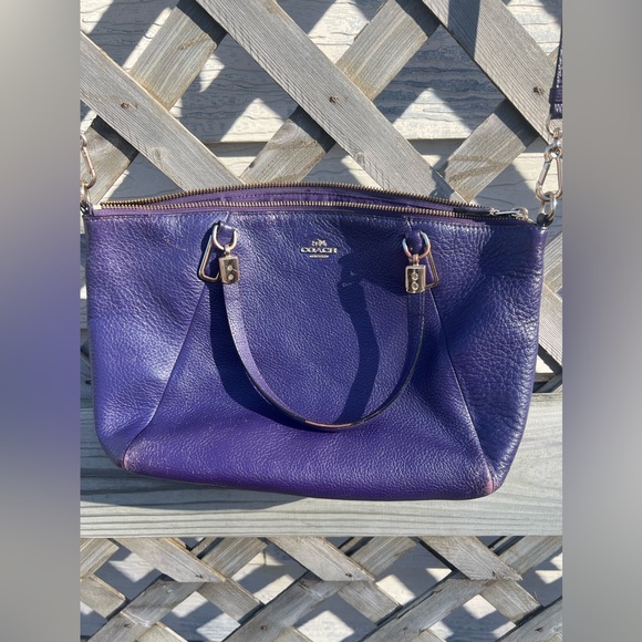 🔥🔥LOW START🔥🔥Vintage Coach purple leather crossbody bag - Picture 2 of 11